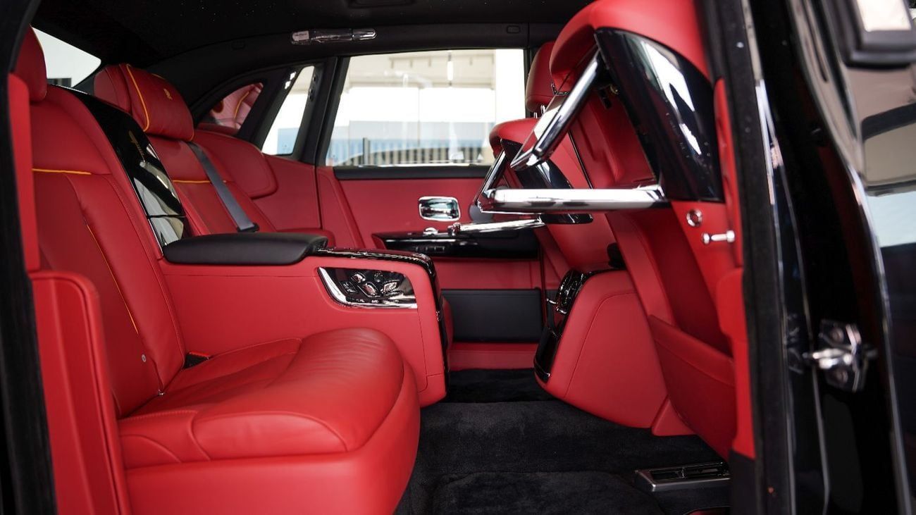 رولز رويس فانتوم EWB BESPOKE Rolls-Royce Phantom “La Gondola” - (2023, 1-of-1)