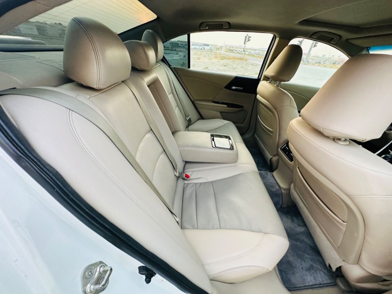 Honda Accord MODEL 2014 GCC. CAR PERFECT CONDITION FOR INSIDE AND OUTSIDE FULL OPTION SUN ROOF