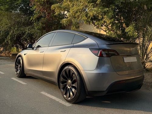 Tesla Model Y Tesla Model Y Performance