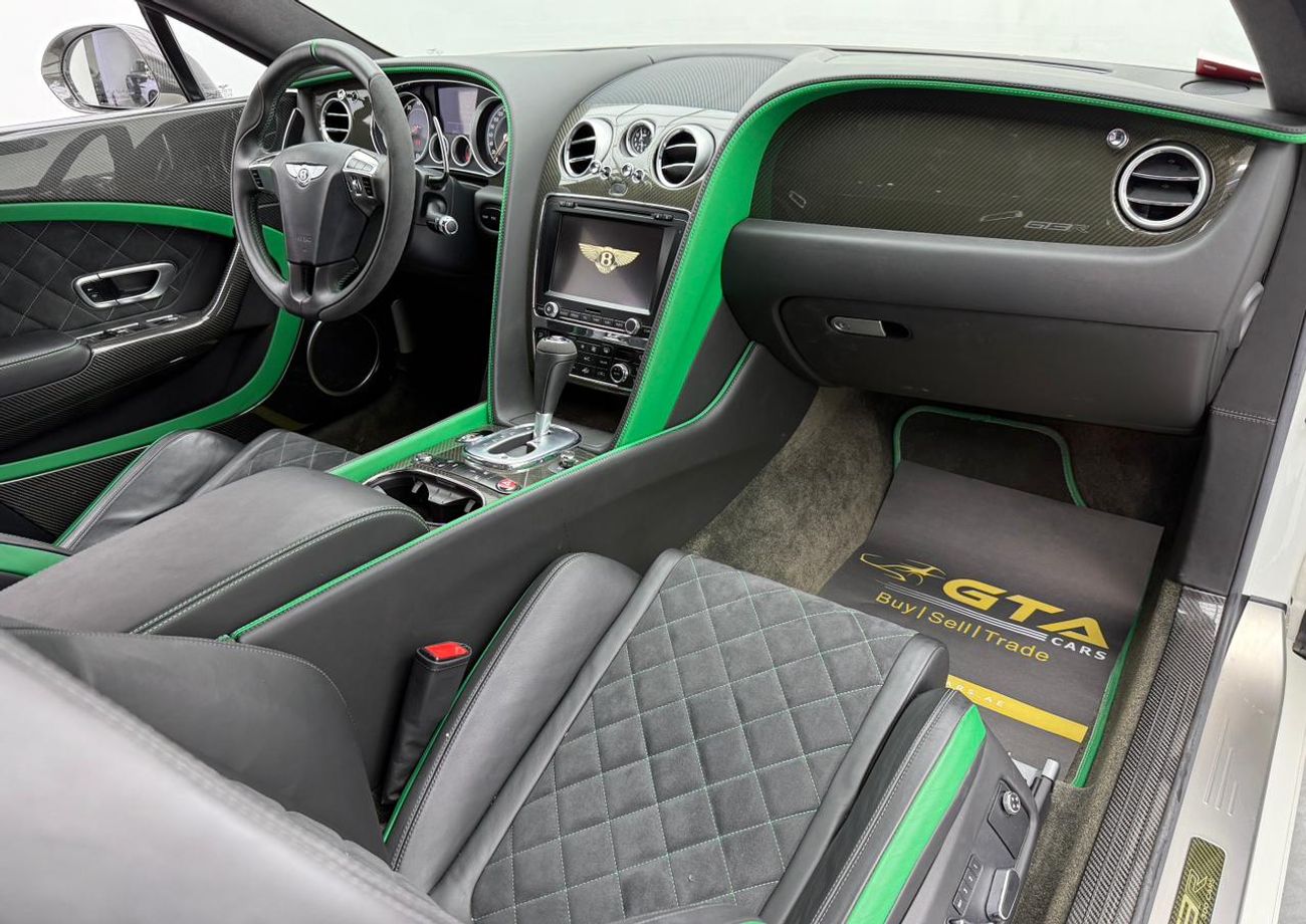 بنتلي كونتيننتال GT3-R 4.0L 2015 Bentley Continental GT3-R ,Excellent Condition ,GCC