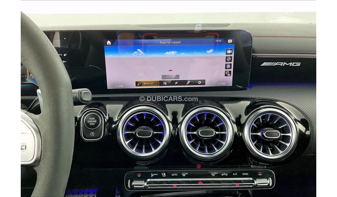 Mercedes-Benz CLA 35 AMG Premium +