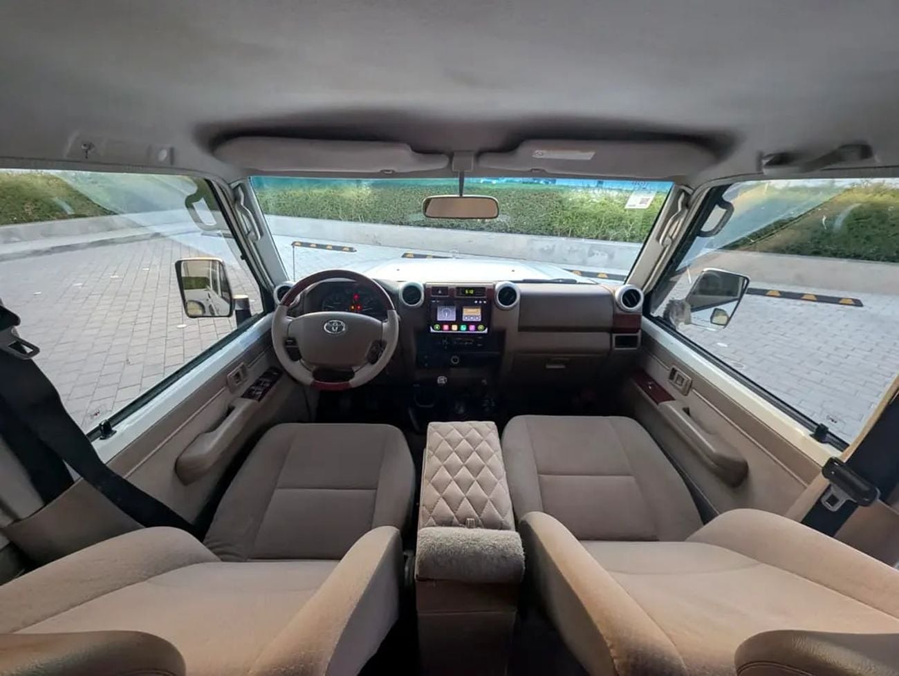تويوتا لاند كروزر 70 Land Cruiser 76 Series 1VD-FTV 4.5L V8 Turbo-Diesel Excellent Condition