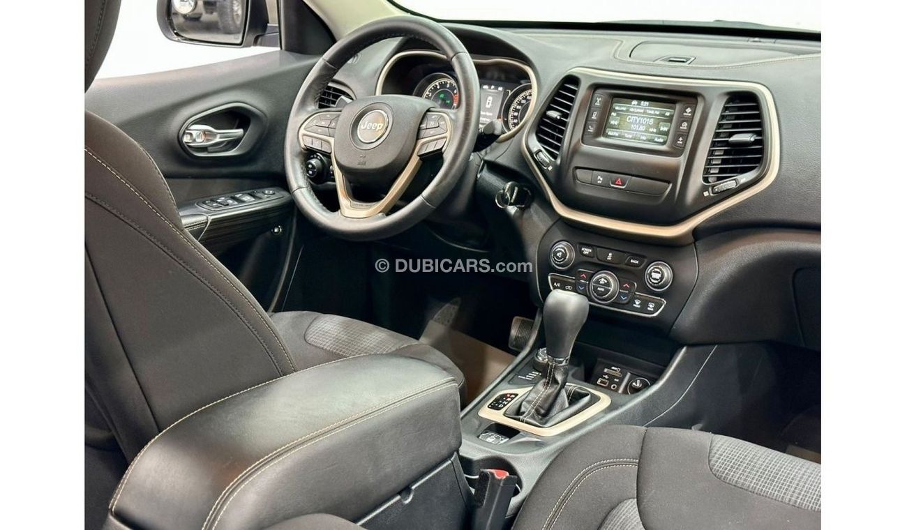 Jeep Cherokee 2016 Jeep Cherokee Longitude, Warranty, Low Kms, Excellent Condition, GCC