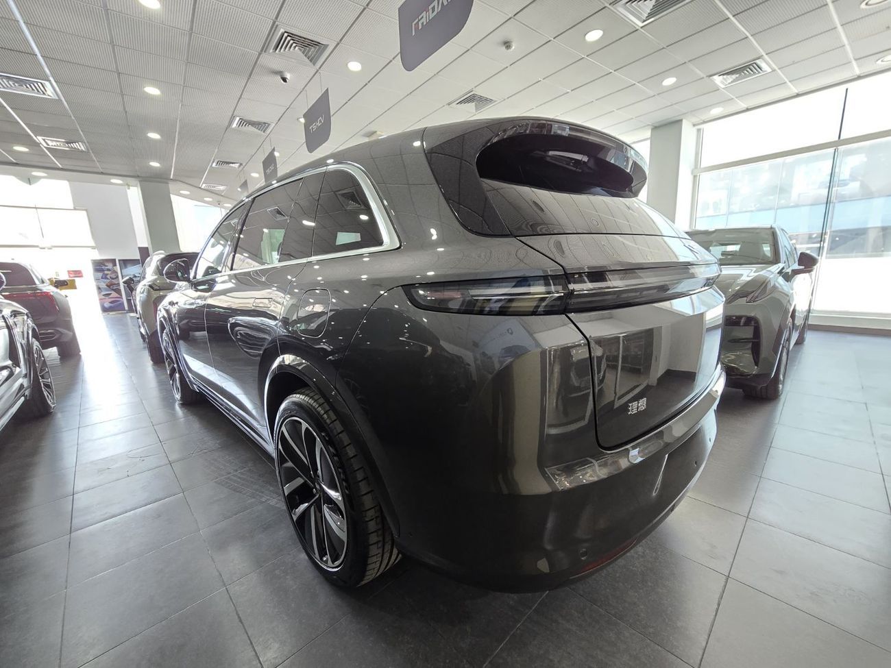 لي اوتو L7 Li Auto L7 MAX 5 Seater Black