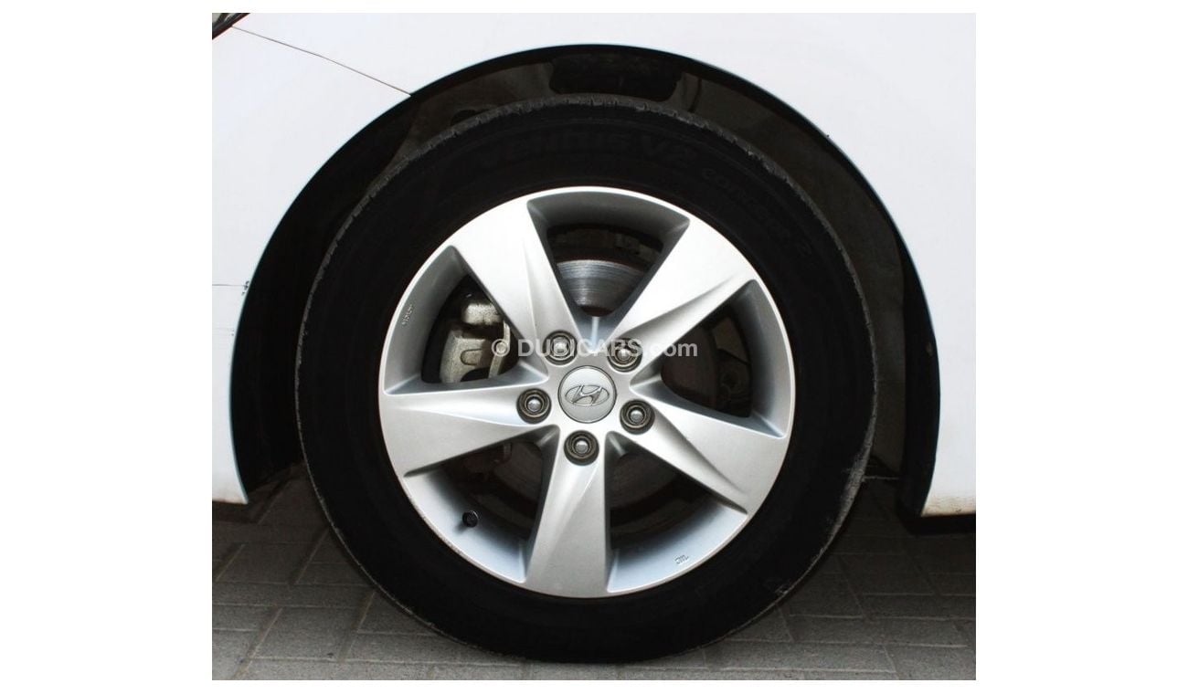 Hyundai Avante Hyundai Avante 2014, imported from Korea, in excellent condition