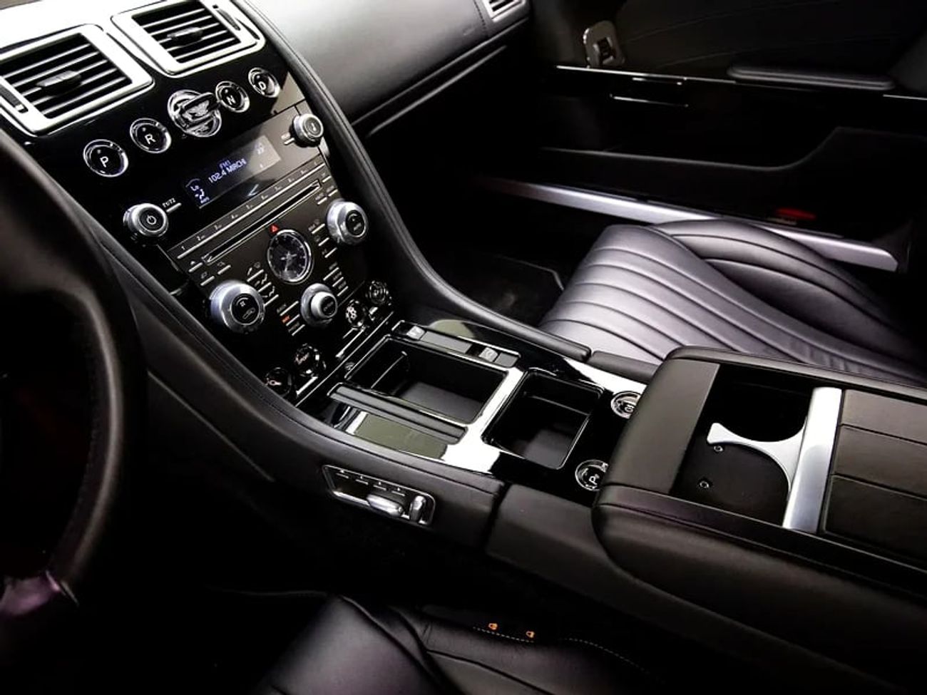 أستون مارتن فنجنس by Khan