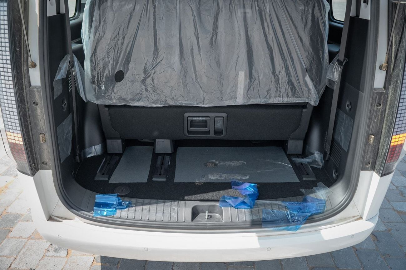 هيونداي ستاريا PRESTIGE 2.2 DIESEL | 11 SEATER | 8AT | GCC SPECIFICATIONS | FULL OPTIONS