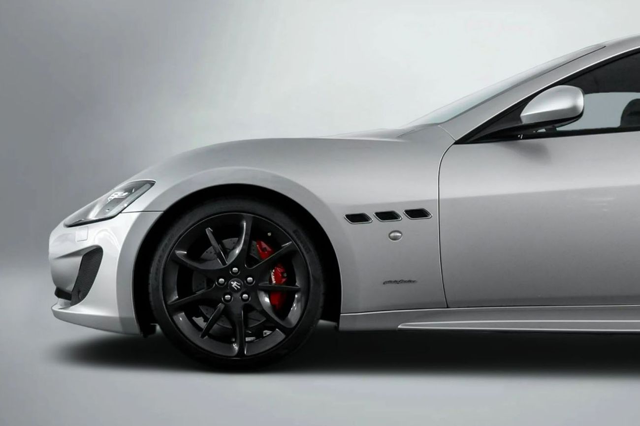 Maserati Granturismo 2016 Maserati Gran Turismo Sport / Full Service History