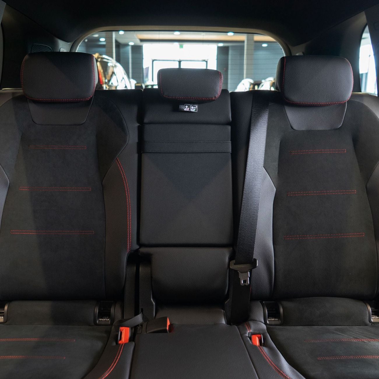 مرسيدس بنز GLB 200 AED 3,736 pm • 0% Downpayment • Mercedes-Benz GLB 200  • Agency Warranty