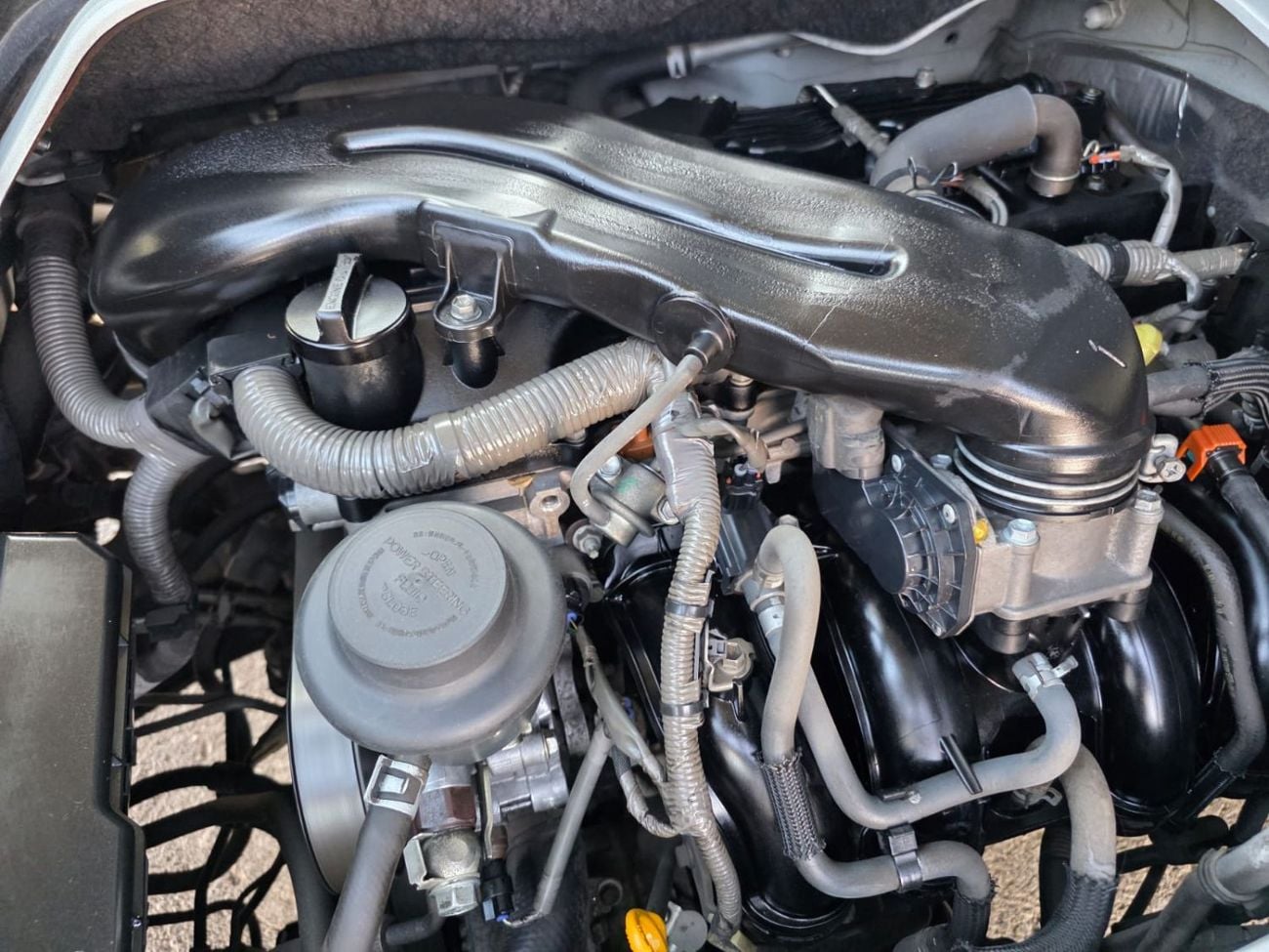 Toyota Hiace TOYOTA HIACE VAN RHD 2012 MODEL 2.0 L PETROL AUTOMATIC(PM58084)