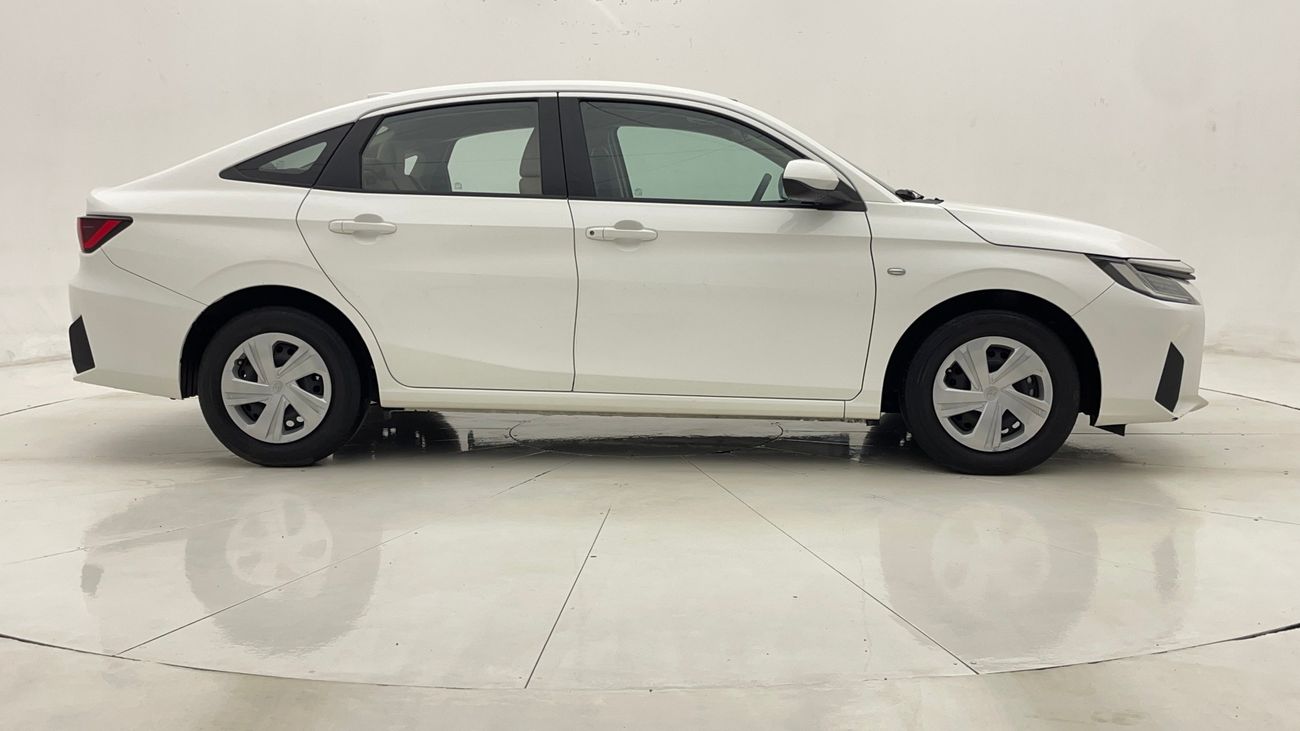 تويوتا يارس E 1.5 | بدون دفعة مقدمة | اختبار القيادة في المنزل