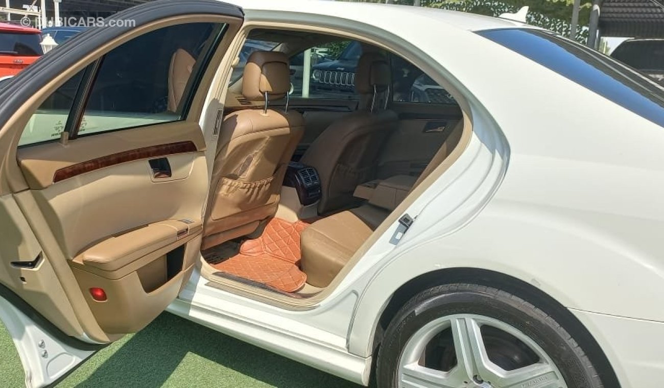 Mercedes-Benz S 550