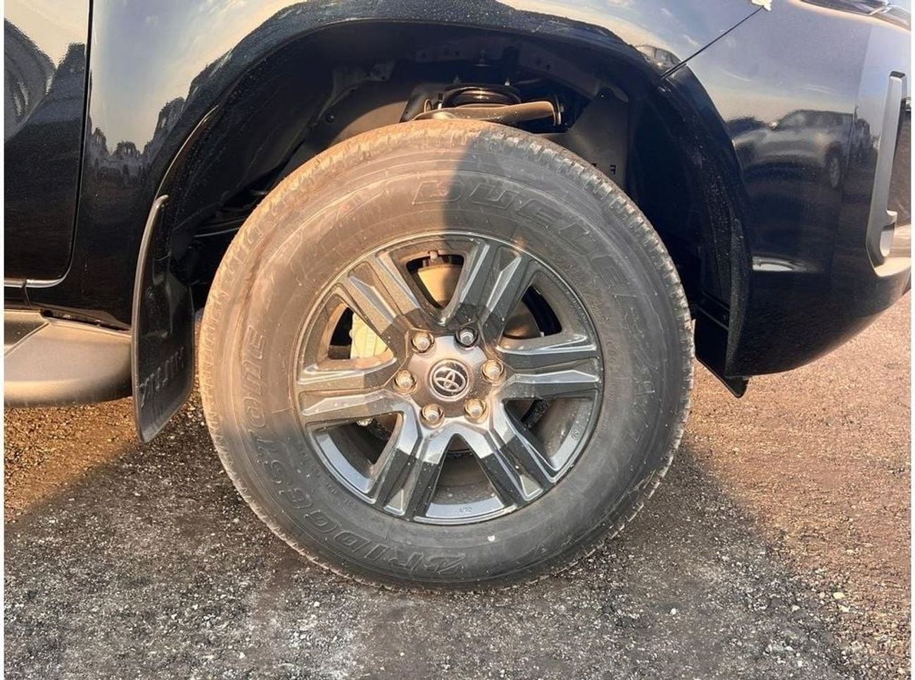 Toyota Hilux TOYOTA HILUX 2.7 4x4 DC PETROL AUTOMATIC FOR NIGERIA