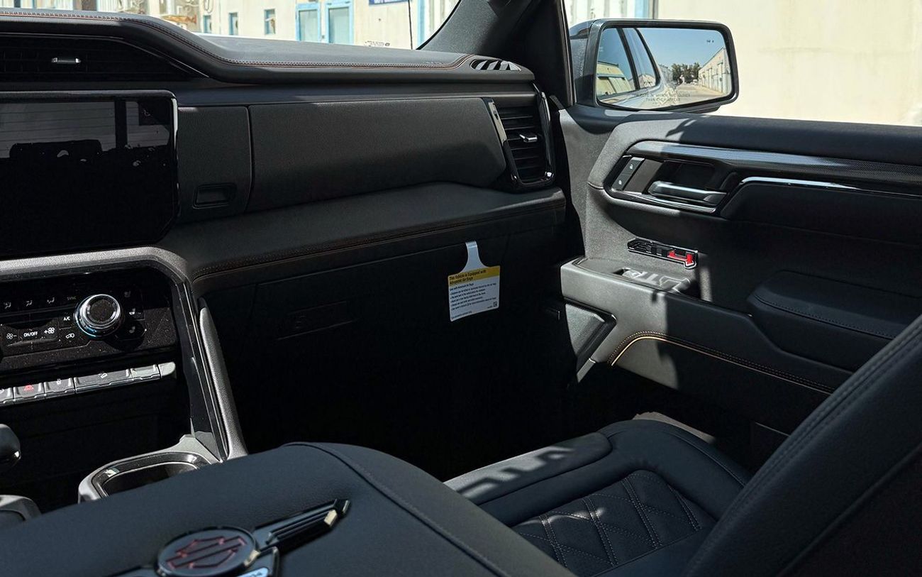 جي أم سي سييرا 6.2 V8 1500 AT4 harley davidson in LEFT HAND DRIVE