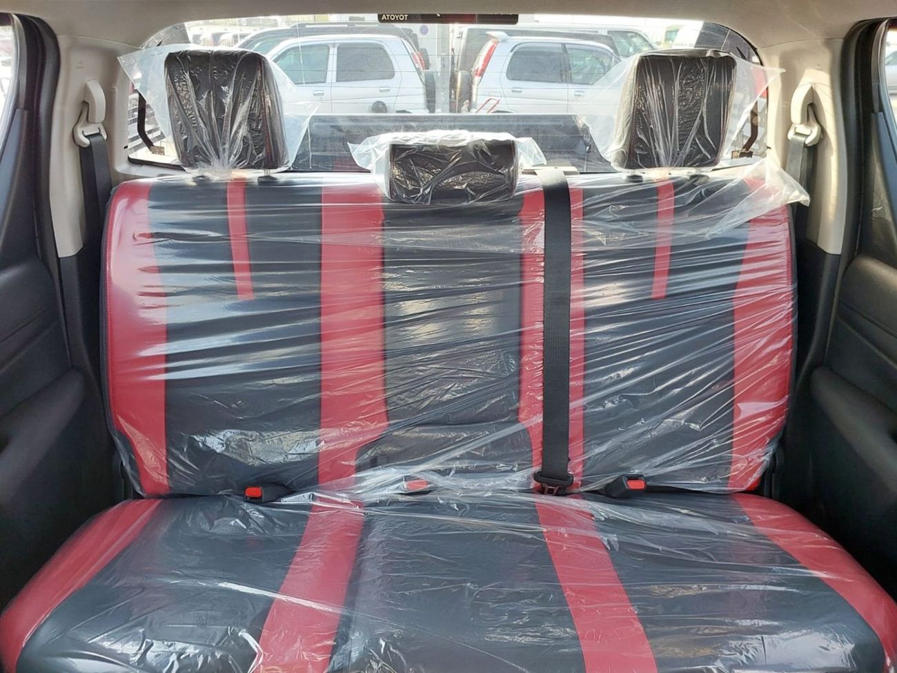 Toyota Hilux TOYOTA HILUX PICKUP RHD 2024 MODEL 2.8 L DIESEL AUTOMATIC(PM13901)