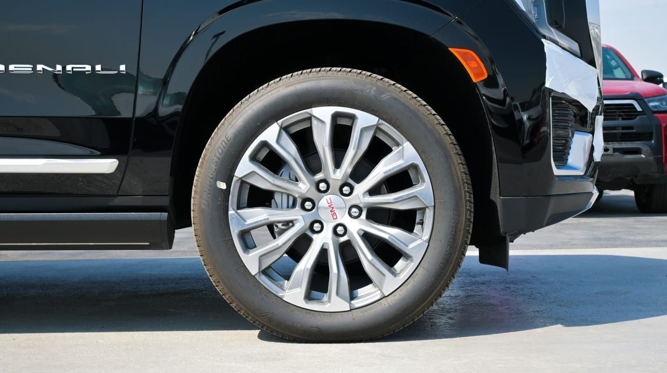 GMC Yukon 6.2 V8 Denali (AWD)