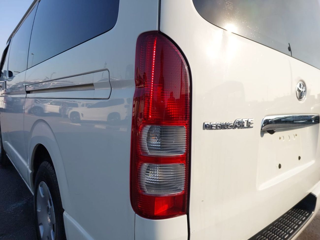 Toyota Hiace (RAMADAN OFFER) TOYOTA HIACE VAN RHD 2009 MODEL 2.0 L PETROL AUTOMATIC(PM10101)