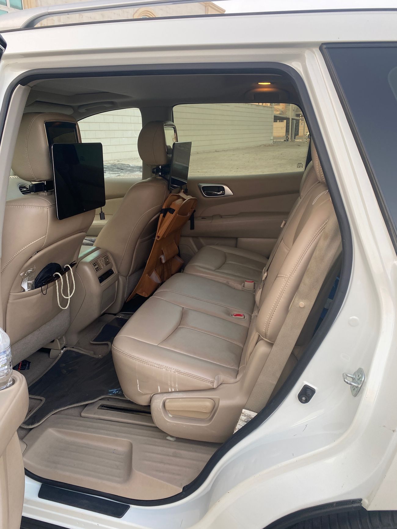 Nissan Pathfinder SV 3.5L (260 HP) 4WD