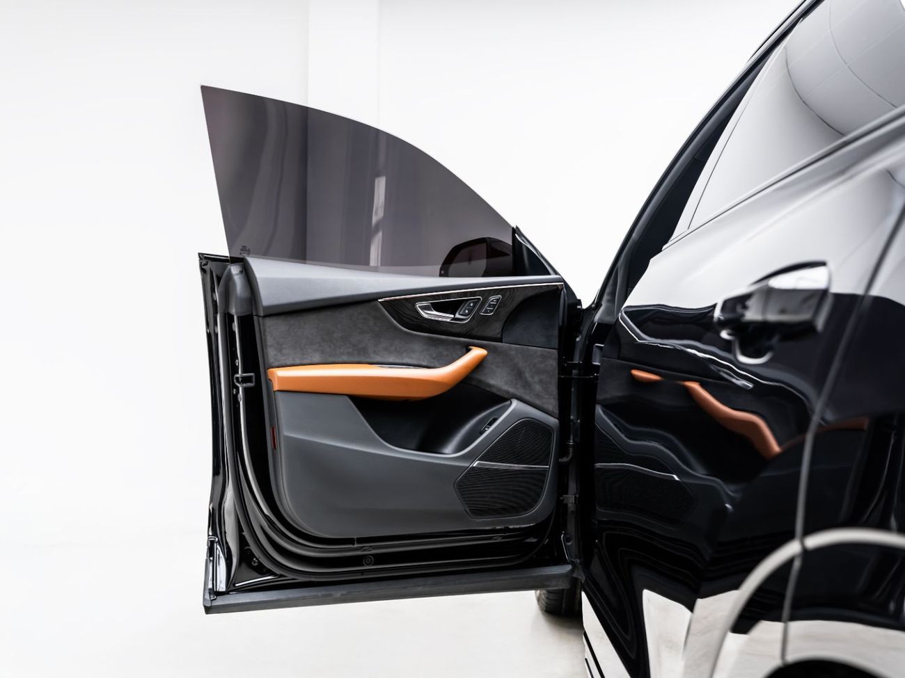 Audi Q8 55 TFSI quattro 3.0L 2021 Audi Q8 55 TFSI, 2026 Audi Warranty + Service Contract, Low KMs, GCC