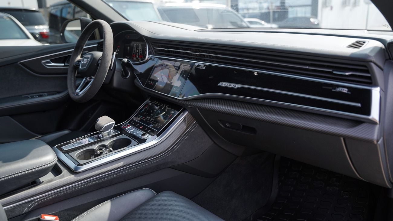 أودي RSQ8 PERFORMANCE