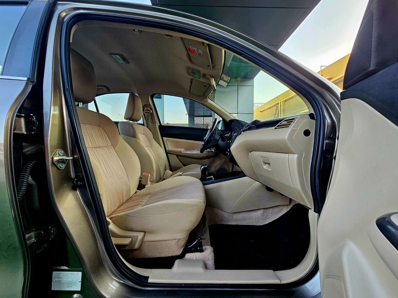 سوزوكي دزاير DZIRE GLX / GCC / 1.2L / 2 KEYS / ACCIDENT FREE