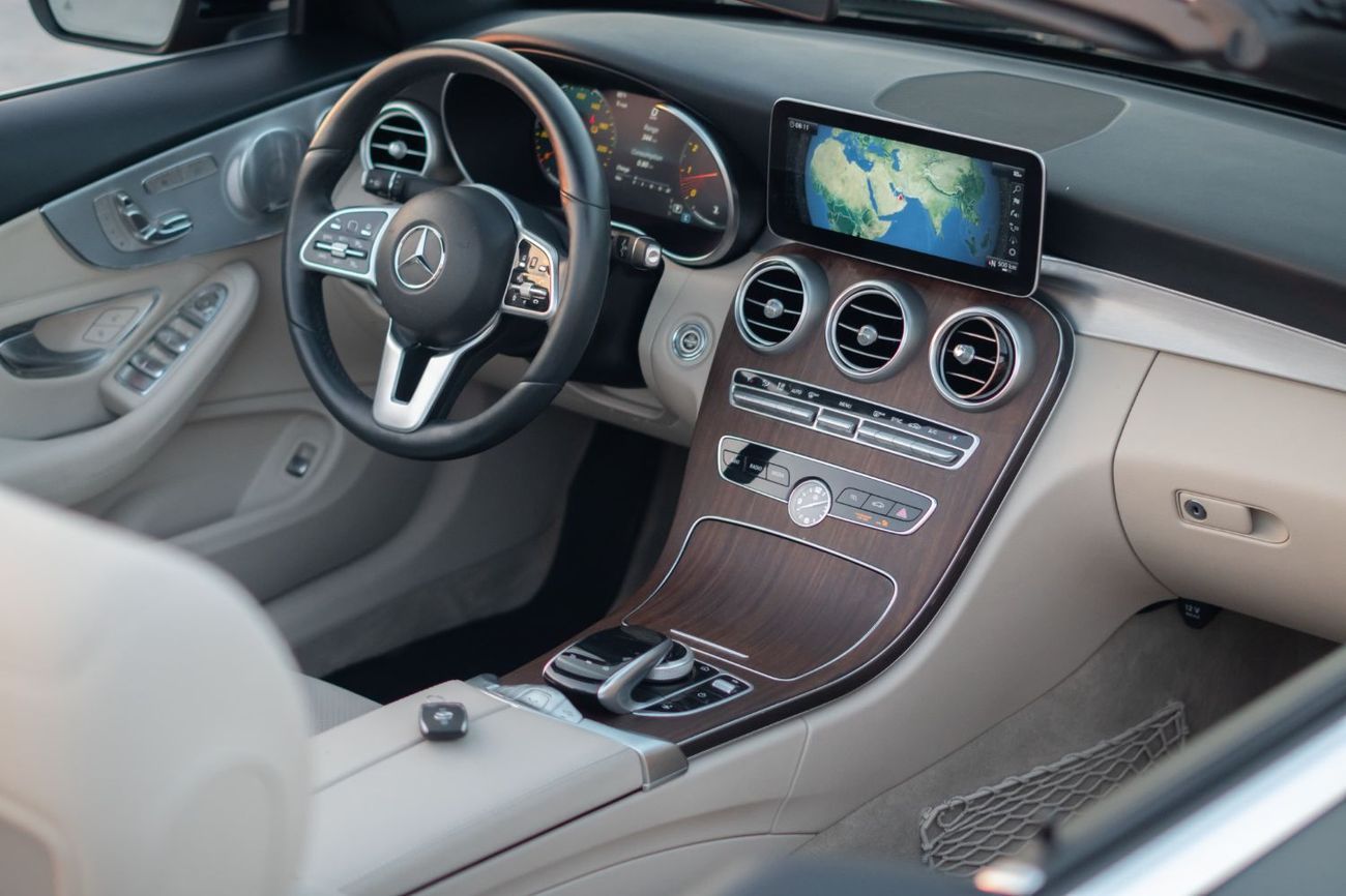 Mercedes-Benz C 300 Coupe SPORT 2.0L COUPE