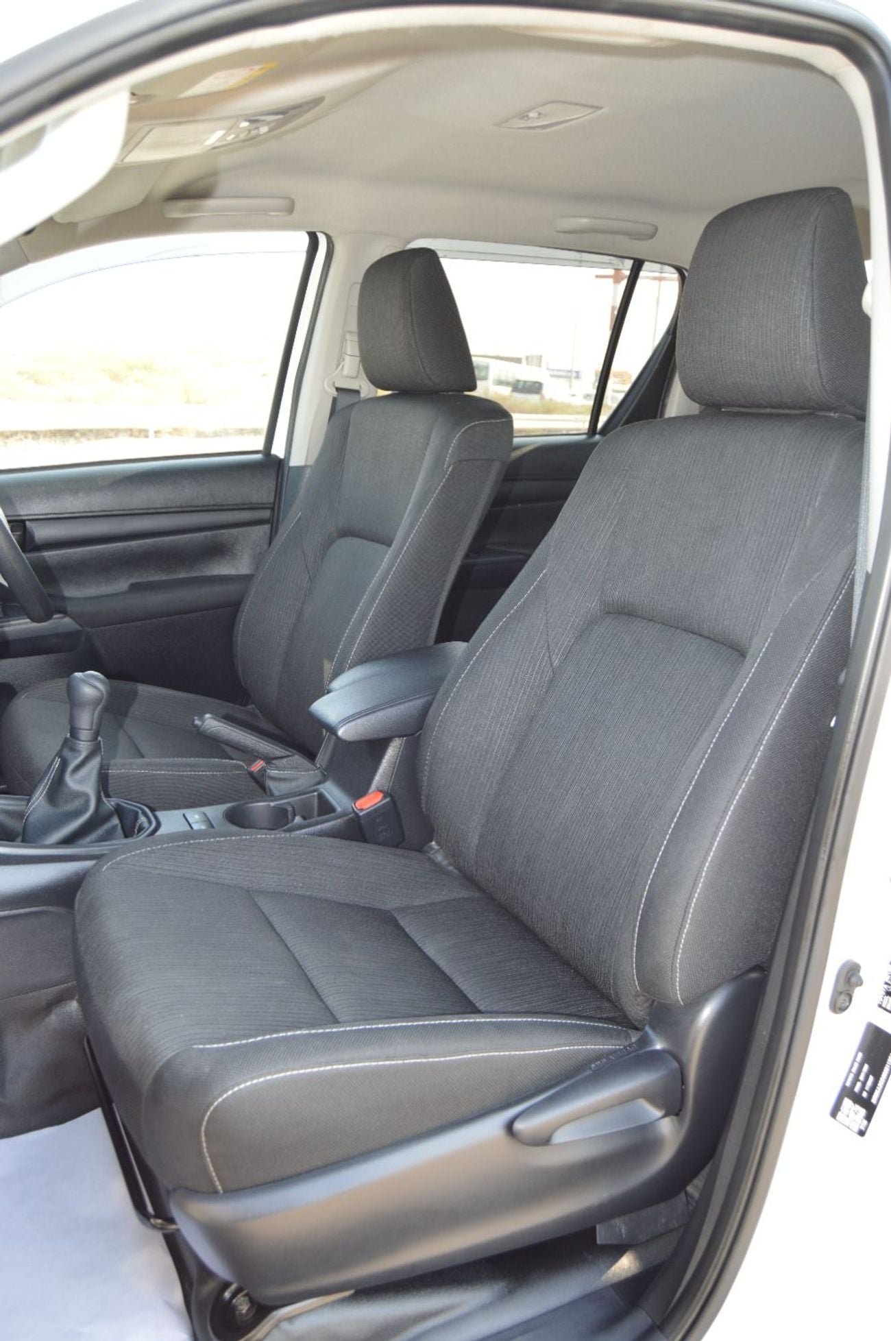 Toyota Hilux SGLX Right Hand Drive Year: 2024 Engine: 2.8L/ V4