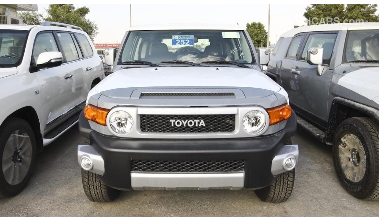 تويوتا إف جي كروزر 2018 full options