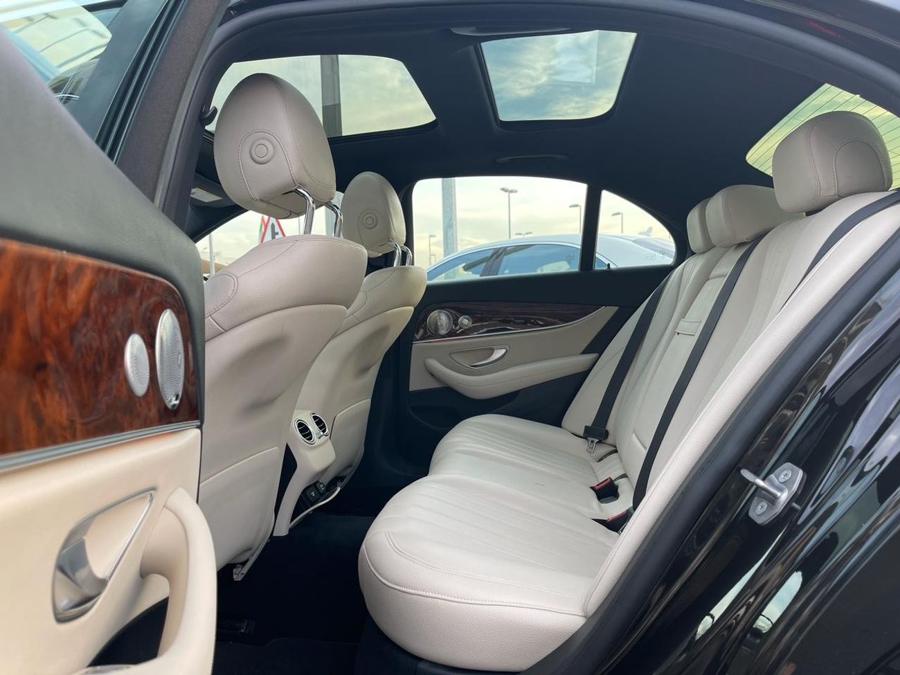 Mercedes-Benz E300 Mercedes E300 AMG _American_2017_Excellent Condition _Full option