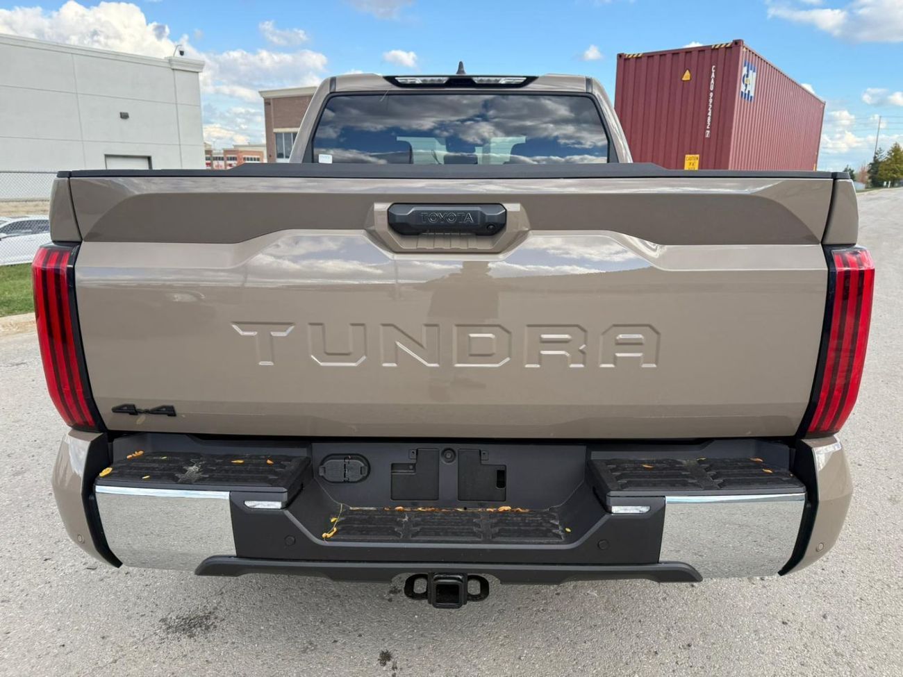 Toyota Tundra SR5 TRD-OFF ROAD | 2026 | Coming Soon