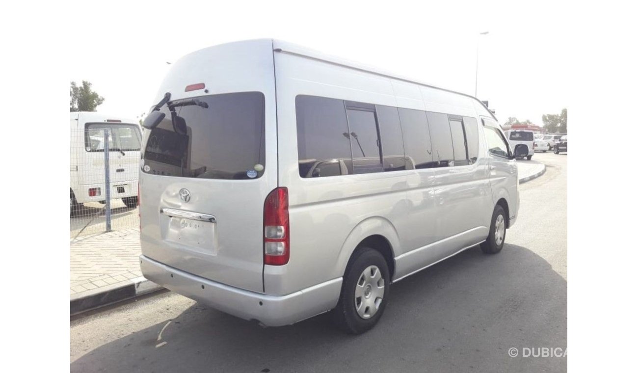 Toyota Hiace Toyota Hiace Commuter Van (Stock no PM 183 )