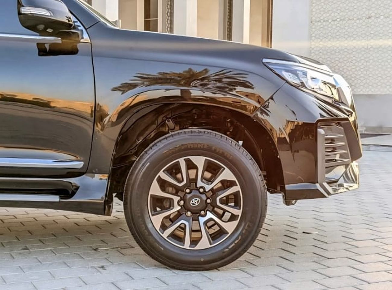 Toyota Prado TX-L 4.0L LHD-AUTOMATIC-PETROL-4WD-7 SEATS-5 DOORS