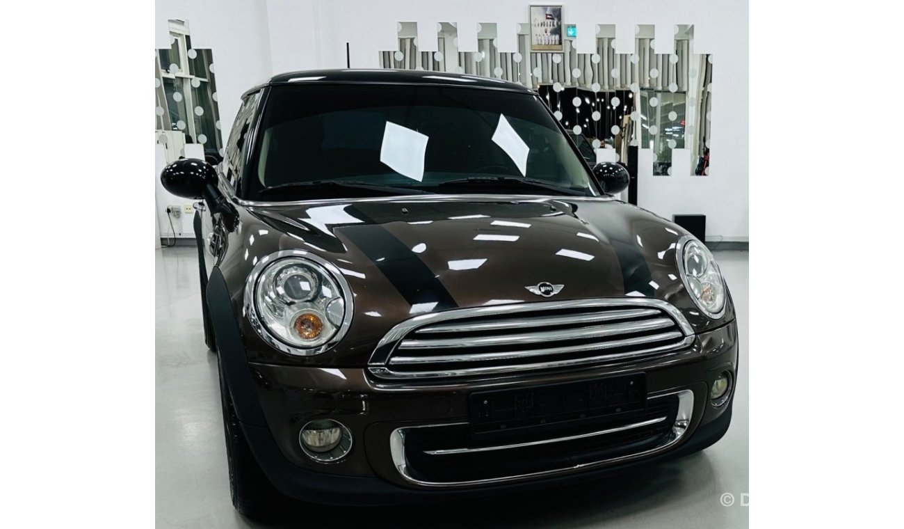 Mini Cooper Std GCC .. 4 Cyl .. AUTO ..