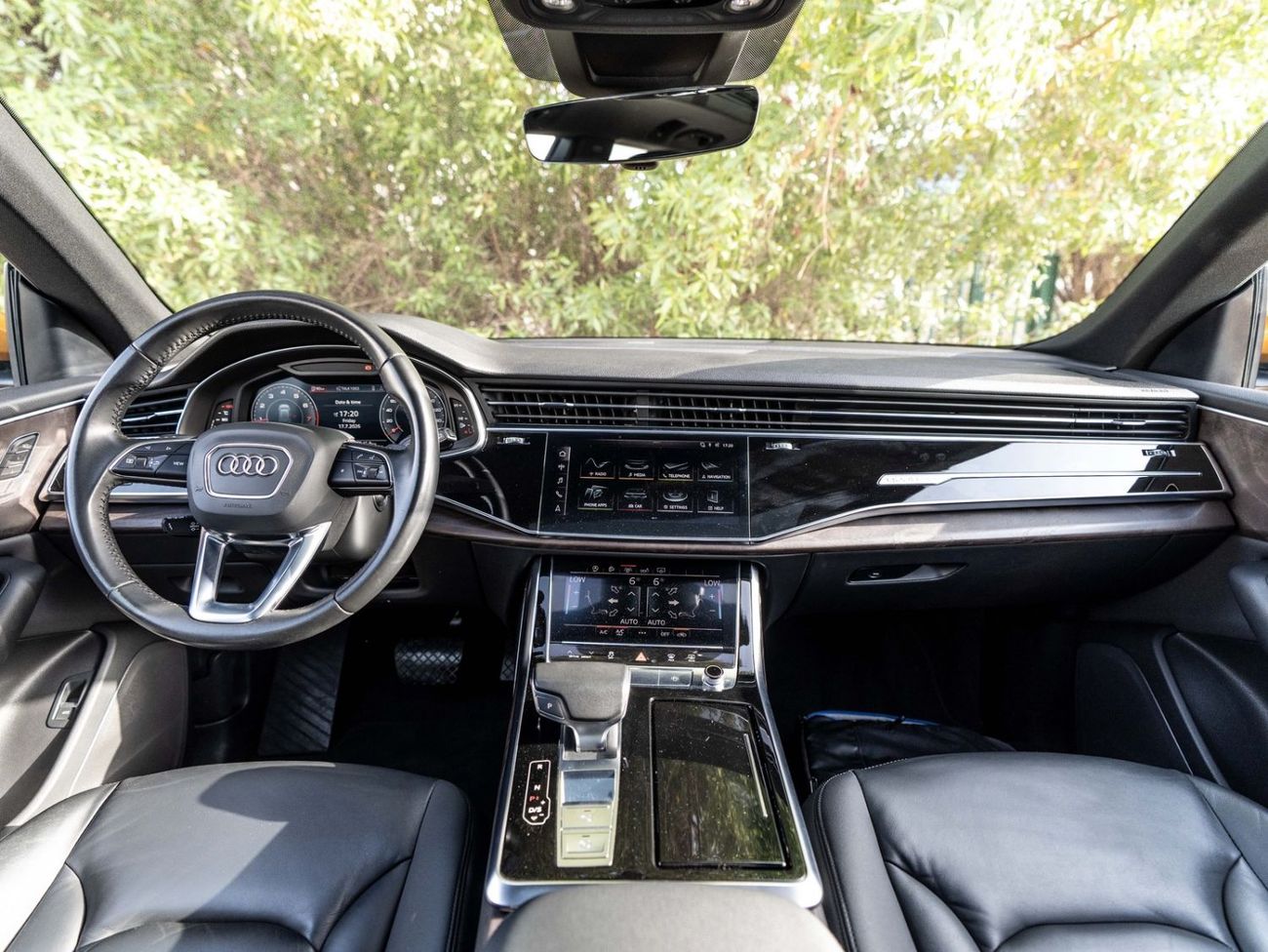 Audi Q8 55 TFSI quattro S-Line 3.0L (340 HP)