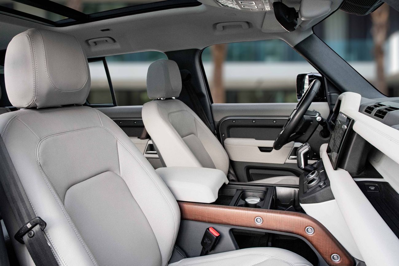 لاند روفر ديفندر Defender 110 SE P400 | 5,778 P.M | 0% Downpayment | Land Rover Warranty!