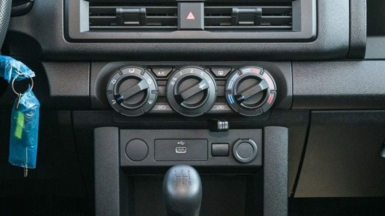 Mitsubishi L200 Mitsubishi L200 GLX DC 2.4L Diesel