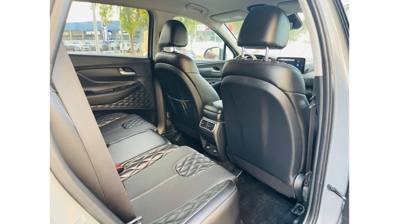 Hyundai Santa Fe 2023 SANTAFE LOW MILE full option