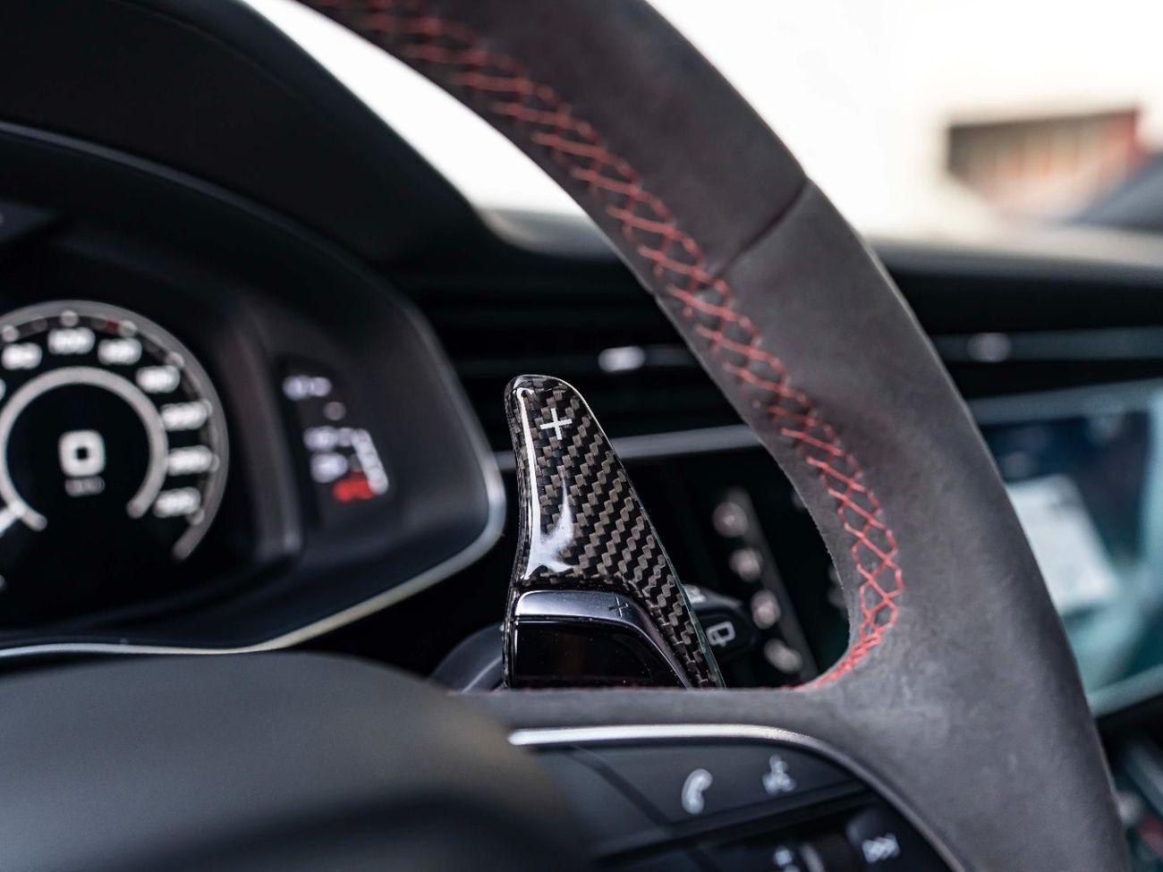 أودي RSQ8 TFSI quattro 4.0L