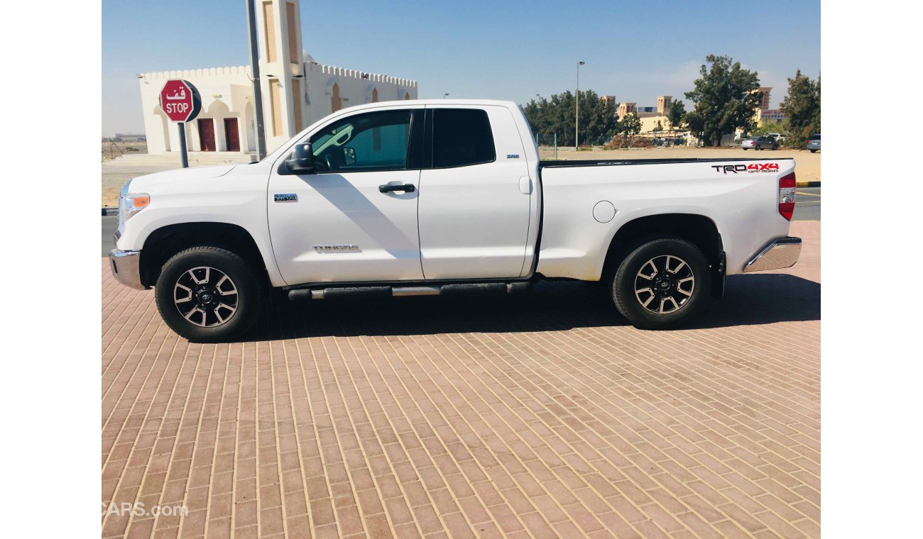 Toyota Tundra سياره نظيفه جدا بدون حوادث بحاله ممتاذه جدا