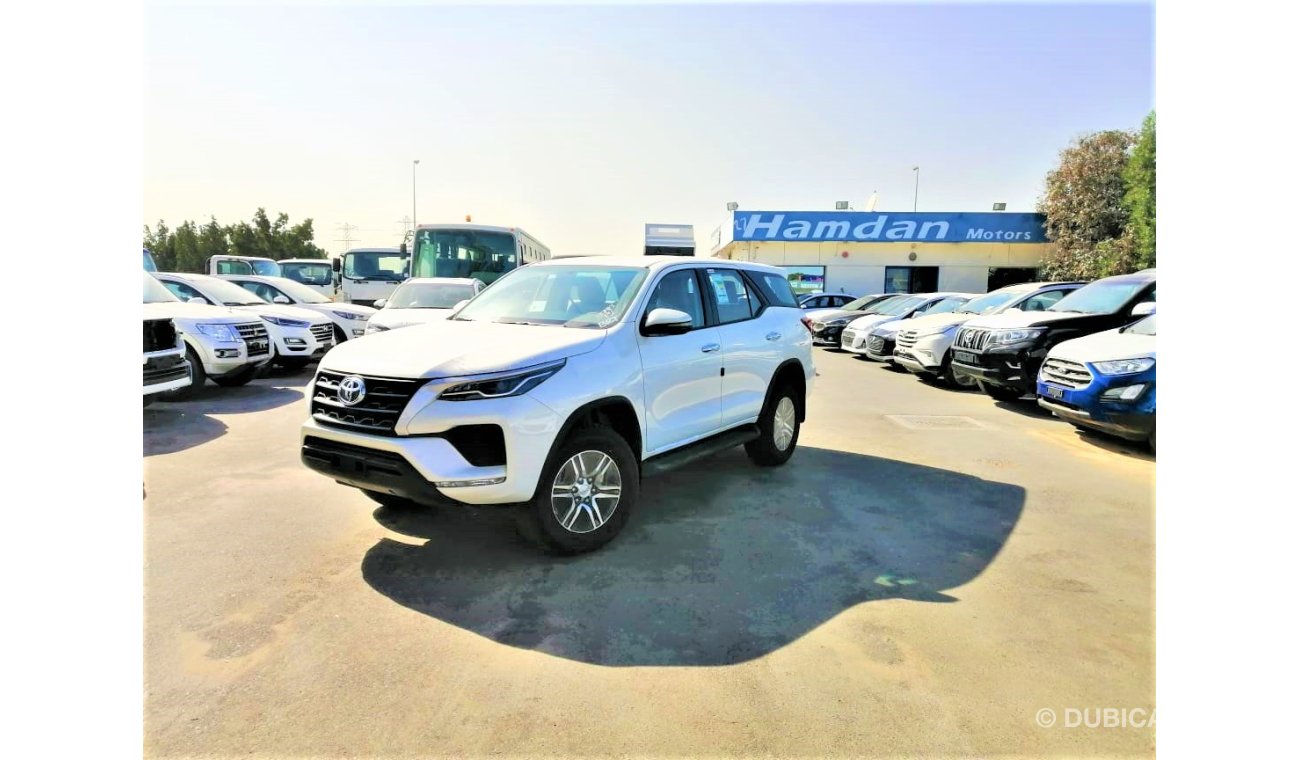 Toyota Fortuner Fortuner WITH SCREEN AND CAMERA