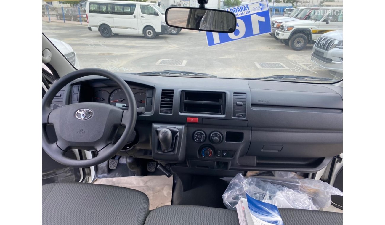 Toyota Hiace 2022 TOYOTA HIACE 2.5 DIESEL PASSENGER VAN