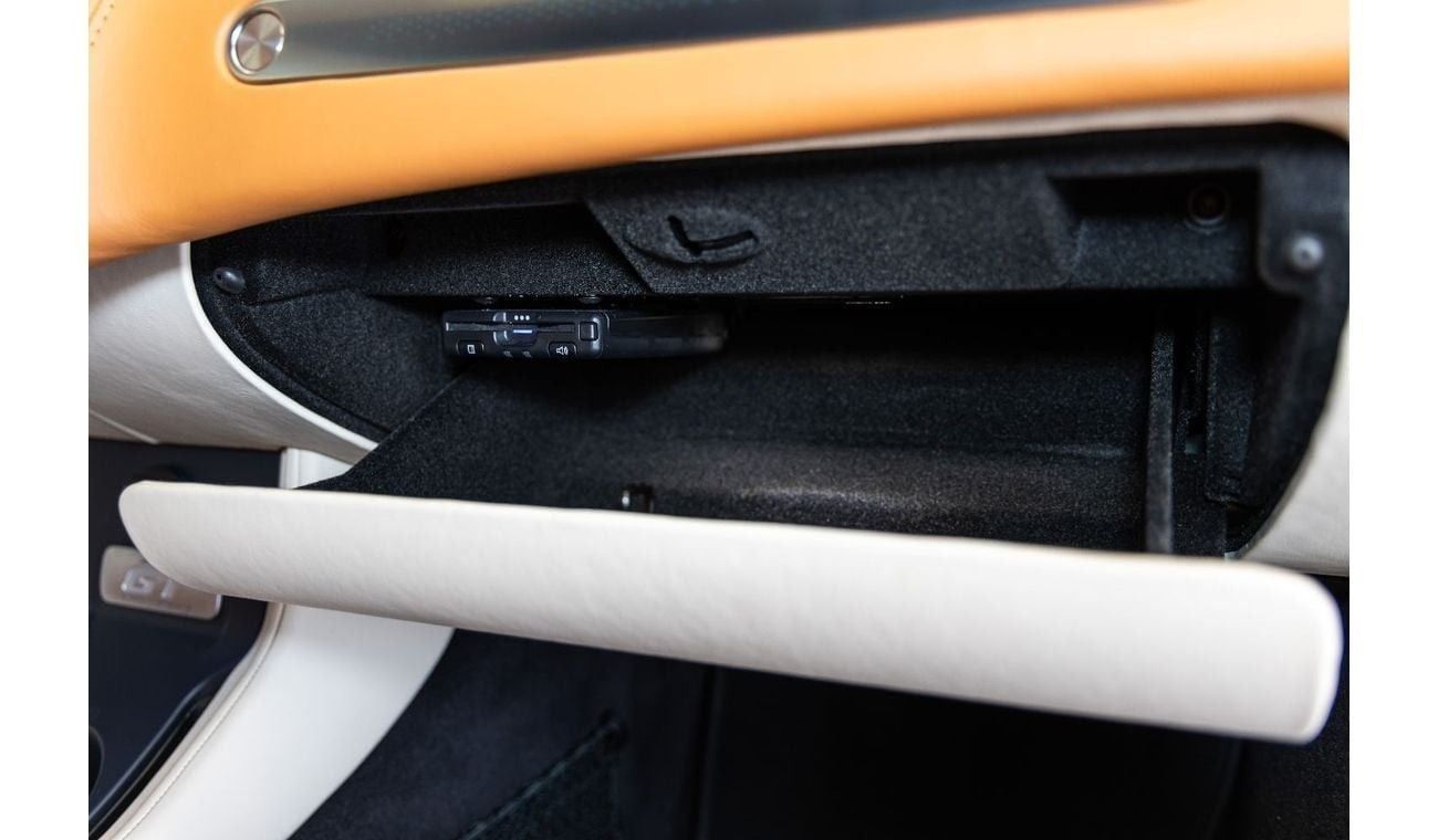 McLaren GT McLaren GT, 2 Tone Interior Exterior, Panoramic, Excellent Condition, 2022 With Warranty