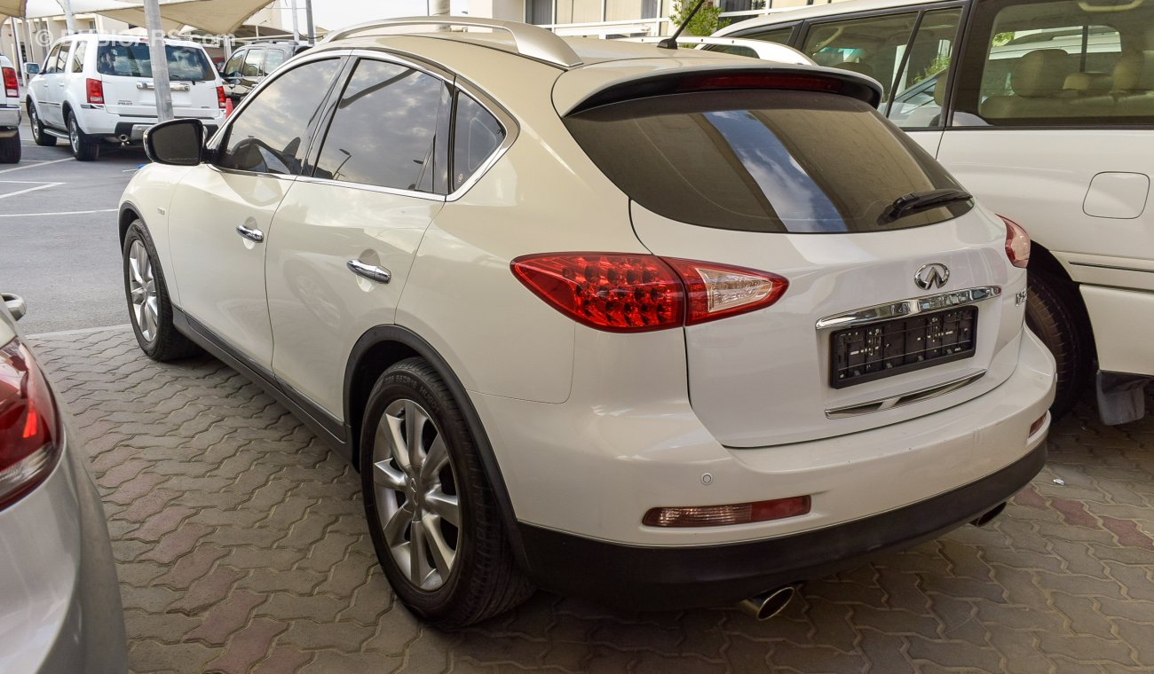 Infiniti EX35