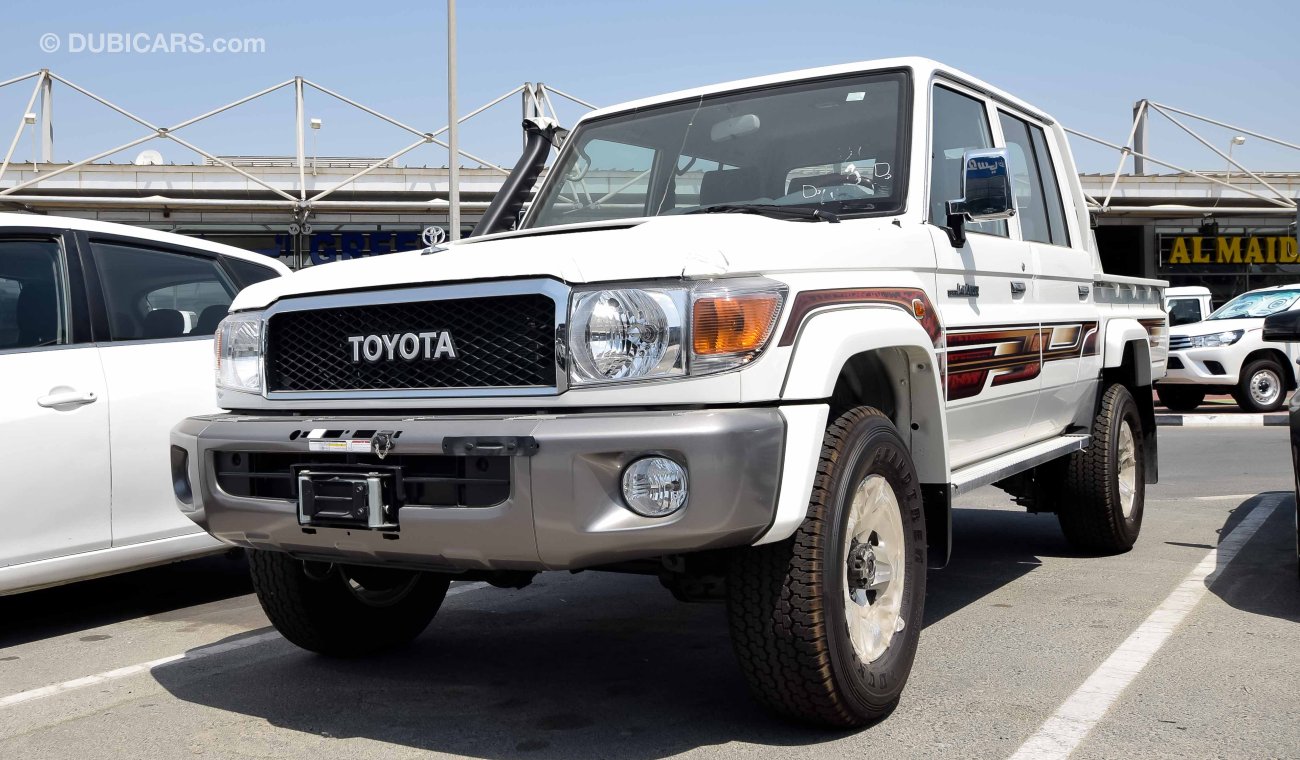Toyota Land Cruiser Pick Up 4.5L Diesel DLX 79 LC with full option 2019 4x4