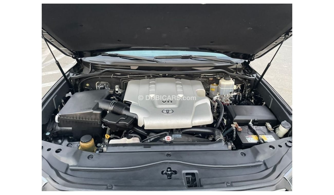 Toyota Land Cruiser *Offer*2008 Toyota Land Cruiser V8 2022 Shape / EXPORT ONLY / فقط للتصدير