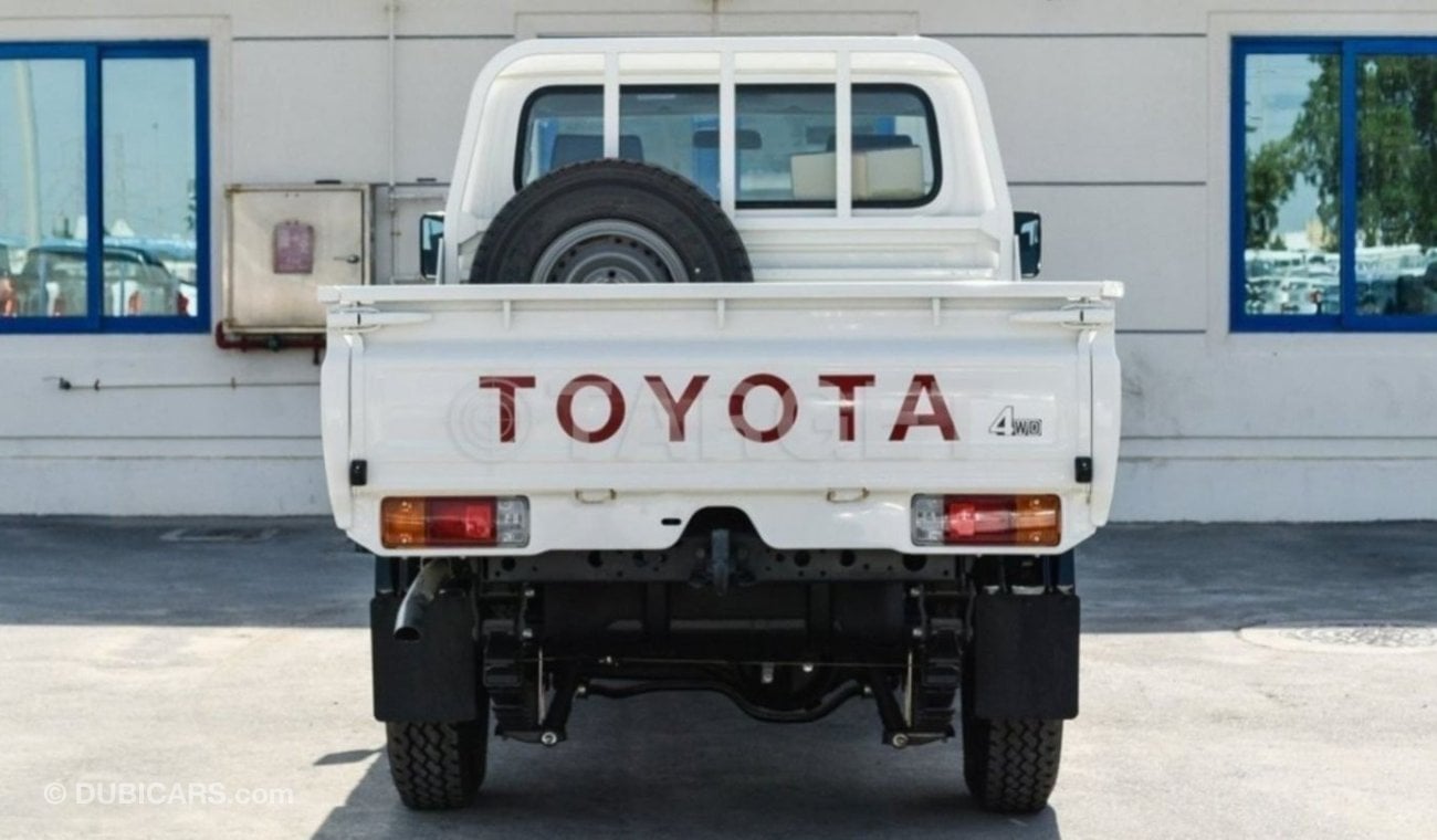 Toyota Land Cruiser Pick Up Toyota Land Cruiser Pick up LC79 SC 4.2D MT MY2023 – White