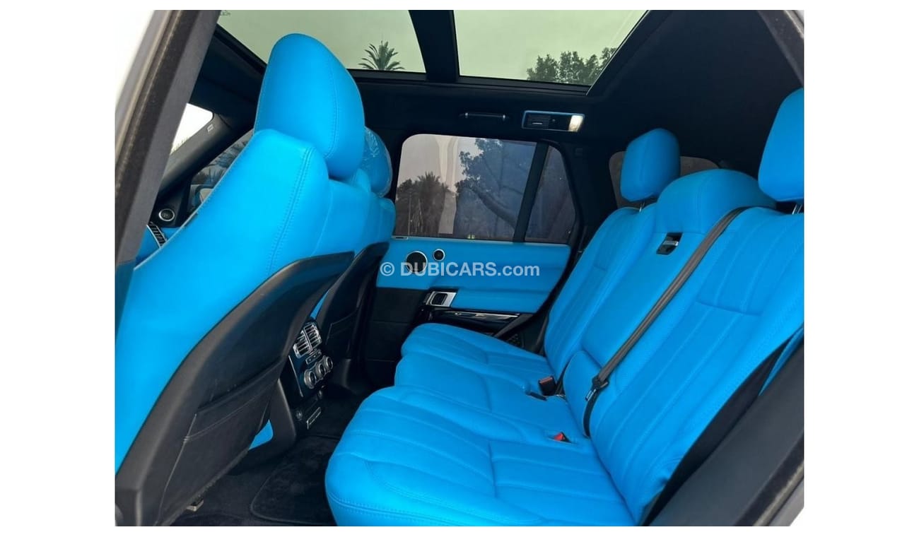 Land Rover Range Rover VOGUE HSE 2015 V8 GCC ORIGINAL PAINT // ACCIDENTS FREE // WELL MAINTAINED