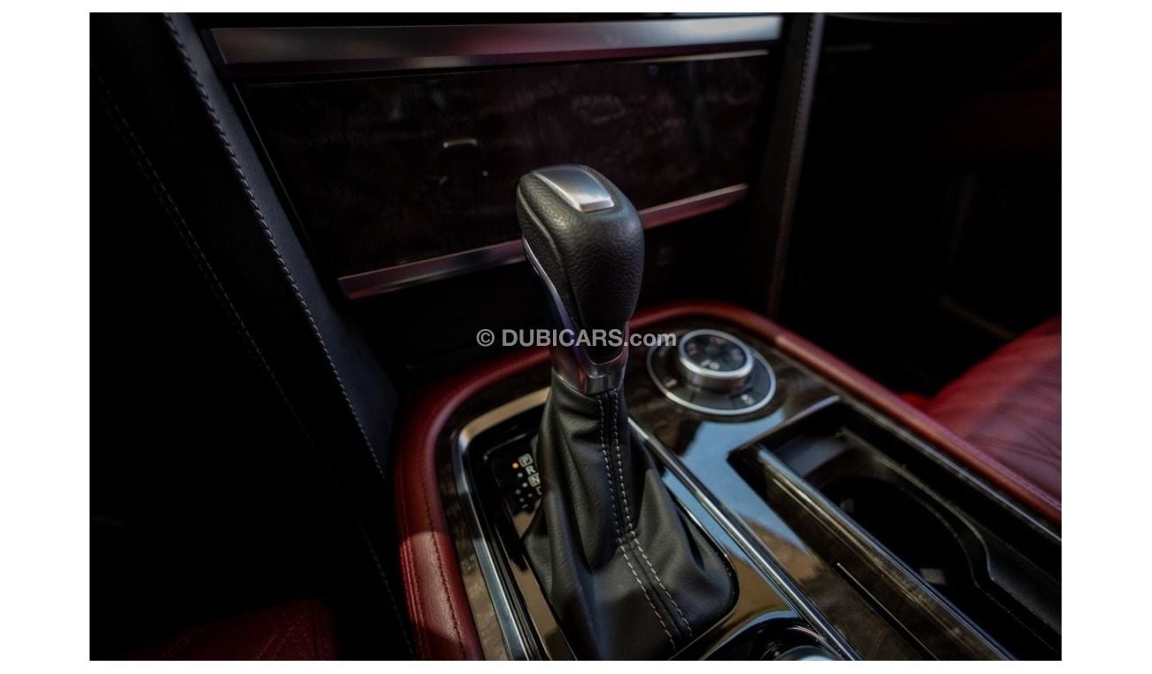 نيسان باترول Nissan Patrol Platinum 2024 GCC under Agency Warranty and Service Contract with Flexible Down-Paymen