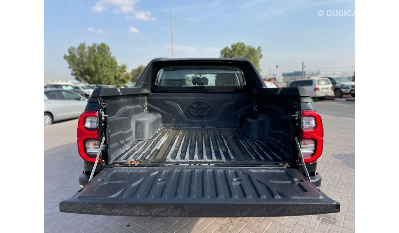 تويوتا هيلوكس RHD - TOYOTA HILUX 2.8L DIESEL REVO DOUBLE CABIN 4WD FULL OPTION AUTO