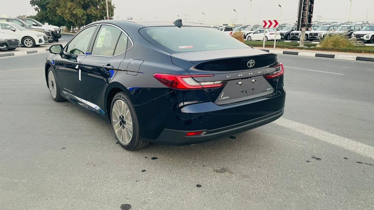 تويوتا كامري CAMRY 2.5 HYBRID LUMEIR
